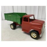 Ertl John Deere Pressed Steel Truck