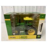 1/16 Ertl John Deere 1971 4620 Tractor