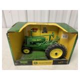 1/16 Ertl John Deere GP Model B Tractor