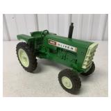 1/16 Ertl Oliver 1800 Tractor