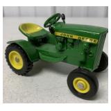 1/16 John Deere Lawn & Garden Tractor