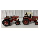 Ertl International 1486 Turbo & 1586 Tractors