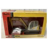 1/25 Gehl GE 602 Compact Excavator