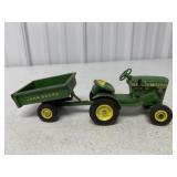 1/16 John Deere 110 Lawn/Garden Tractor/Cart
