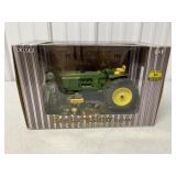 1/16 Ertl John Deere Restoration Tractor 4020