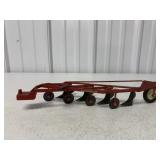 1/16 Ertl International 4 disc Plow/Harrow