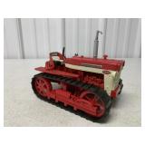 1/16 Ertl International T-340 Crawler