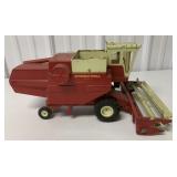 1/20 Ertl International Hydrostatic Combine