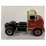 1/64 NEO Scale Models GMC 950 "Cannonball"