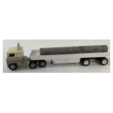1/64 custom built tractor trailer