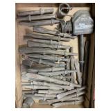 lot of air hammer chisel tools