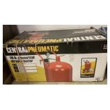 Central Pneumatic 110lb. Abrasive blaster in box