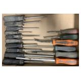 16 Snap-On Drivers + Prybars