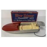 Reeves Products Silver Skipper boat w/box