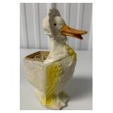 duck w/basket on back container
