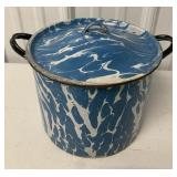 Light Blue Enamel 10" Kettle