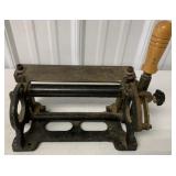 Leather splitting machine
