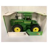 1/16 Ertl John Deere 4-Wheel Drive Tractor