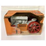 1/16 Ertl Antique Fordson Tractor