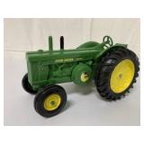 1/16 John Deere Model R Tractor