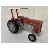 1/16 Ertl Massey Ferguson 275 Diesel Tractor