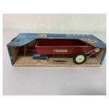 International Harvester Spreader in Blue Box