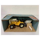 IH L&G Tractor w/ Blade & Cart in Blue Box