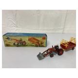 Corgi Toys Gift Set 9 Massey Ferguson 165/Box