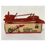 1/16 Eska IH McCormick Tractor Loader & Box