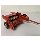1/16 Tru-Scale Hay Baler