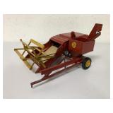 1/16 Reuhl Massey-Harris Clipper Combine