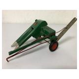 1/16 Slik Oliver Corn Picker