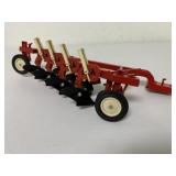 1/16 Ertl IH 4-Bottom Trailing Plow