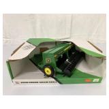 1/16 Ertl John Deere Grain Drill