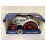 1/16 Ertl Fordson Model F Tractor