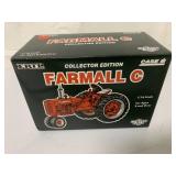 1/16 Ertl Farmall C in box
