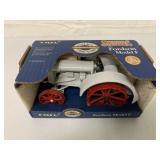 1/16 Ertl Fordson Model F in box
