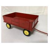 1/16 Ertl Massey-Ferguson Wagon