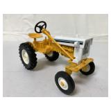 1/16 Ertl International Cub Tractor