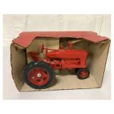 1/16 Scale Models 1986 Edition Tractor