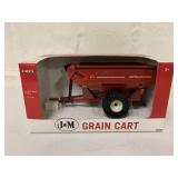 1/32 Ertl J&M Grain Cart in box