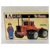 1/32 Ertl Allis-Chalmers A-C440 in box
