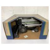 1/24 Scale Models Deutz-Allis Gleaner Combine