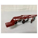 1/16 McCormick International 3 Bottom Plow