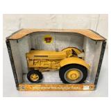1/16 Ertl Case International 660 Industrial Tracto