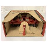 1/16 Ertl International Tandem Disc Plow