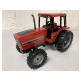 1/16 Ertl International 5488 Tractor