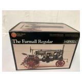 1/16 Farmall Regular Tractor Precision Series 1
