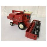 1/32 International Harvester Axial-Flow Combine