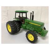 1/16 Ertl John Deere 4955 Tractor